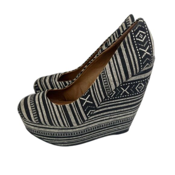 Madden Girl Black White Aztec Striped Canvas High Platform Wedge Slip‎ On Sz 7.5 - Picture 1 of 8